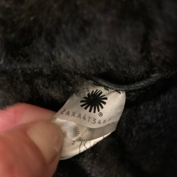 UGG Women’s Daney (1017507) Black Round Toe Lace-Up Ankle Snow Boots Size US 8 - Picture 6 of 6